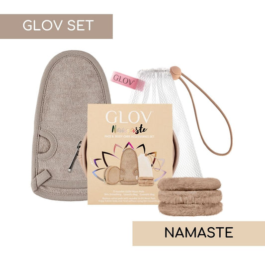 το GLOV namaste set περιλαμβανει 1 glov skin smoothing σε αποχρωση desert sand, 2 επαναχρησιμοποιουμενα glov moon pads σε απόχωρησ desert sand, 1 laundry bag για να πλενετε τα glov σας χωρίς να τα καταστρέφετε και ένα στρογγυλό τσαντάκι για να μεταφέρετε όλα τα προηγούμενα ή για τα κέρματά σας.