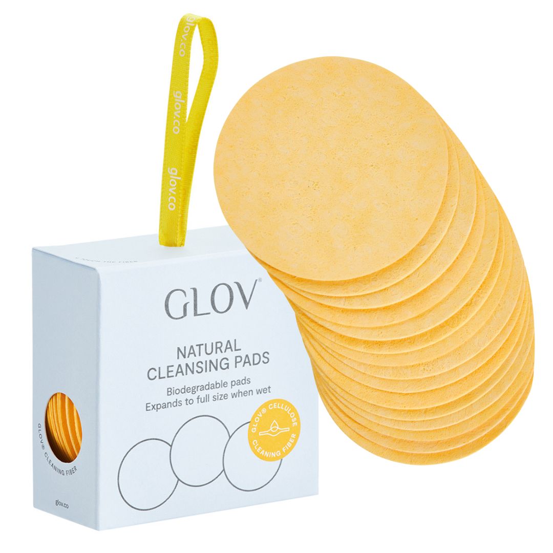 Το GLOV καινοτομεί ξανά με τα νέα GLOV Natural Cleansing Pads! 15 επαναχρησιμοποιούμενα pads καθαρισμού κατασκευασμένα από τις πατενταρισμένες μικροΐνες GLOV. Τα μοναδικά pads καθαρισμού που μόλις βραχούν 10πλασιάζουν ον όγκο τους!